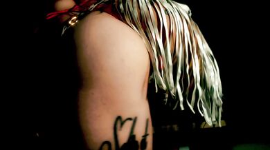 Tassles Twerk Video
