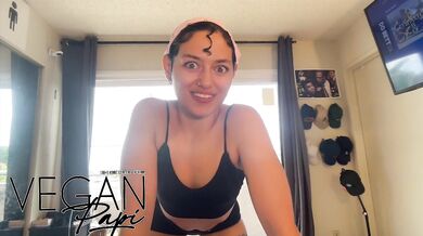 Horny step sis can’t keep my dick out her mouth.