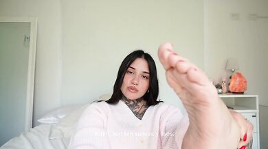worship your goddess's feet
