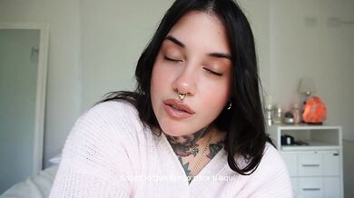 worship your goddess's feet