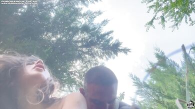 The eighteen-year-old cousin goes for a ride on a motorcycle and ends up getting fucked in a meadow - Ada Paradiso and Lucas Purosangue