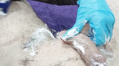 The client was satisfied with the shave, the big cum is proof of that))