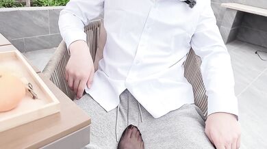 骚货房客客房服务~诱惑酒店服务员爆操嫩穴无套内射！完整版请关注我的fansly或推特进电报群哦！