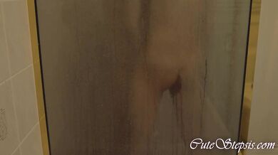 Shower with Stepsis - CuteStepsis - 4K
