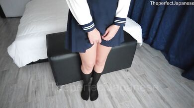 foreigner enjoys EATING PUSSY of SHY JAPANESE GIRL
