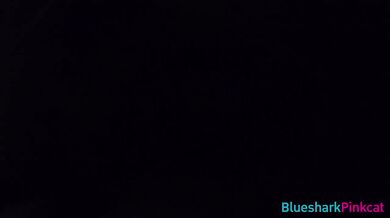 I fuck my girlfriend and creampie at night - นอนหลับอยู่ยังให้ต้องลุกขึ้นมาล้าง