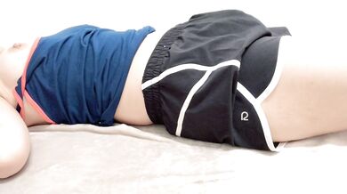 I am so horny during some excises and had quiet orgasm with wearing sport wear