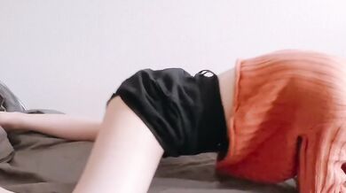 [Japanese Hentai Mask Girl] Masturbation for the first time in a week Jeans with holes
