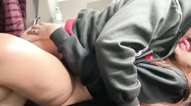 Pinay Tongue Kissing and Intimate Missionary Fuck