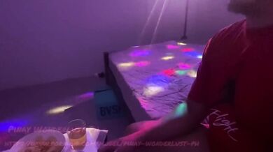 Pinay Bar girl sa VIP room nag all the way para kay sir. Chloe Salvador fucks client in VIP room.