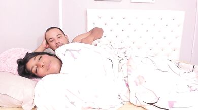 Stepbrother wakes up his stepsister and fucks her to warm her pussy