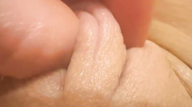 Incredibly slimy wet pussy close up masturbation! Dripping pussy juice