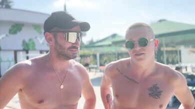 Asked for a threesome with a couple of gays who arranged hot bi fucking - 3.112