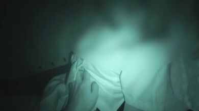 【※犯罪レベル※】18歳JKが夏休みの夜に制服姿でカーセックス！ 】J◯車内で声を荒らげながら制服姿で生中出し。 . .