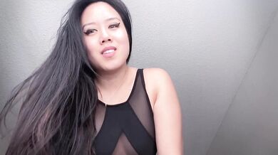 Dominatrix Mara's Ass Jiggle POV