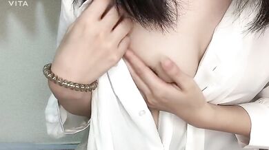 清楚女子学生の裏の顔どアップ丸見えオナニーで痙攣しちゃった/// I'm alone at home masturbating.