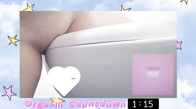 Masturbating with the toilet ????