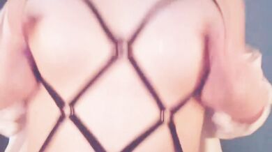 【Delivery video】Perverted nipple masturbation with a lascivious appearance from daytime