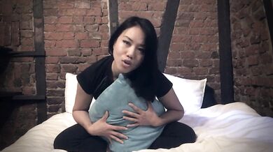 Dominatrix Mara's Brick House Foot Humiliation