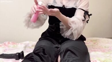 オナニー中の人妻からディルドを奪ってイカせた後いろんな体位をさせてから口内射精(主観/日本人素人カップル/巨乳/軟体/