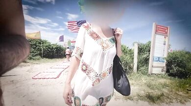 Fake agent invites married woman to photo shoot after beach and fucks her.