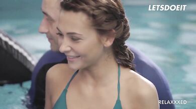Sexy Brunette Alexis Brill Has Her Hungarian Twat Stretched By The Pool - LETSDOEIT