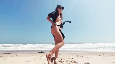 Teen Girl Public Masturbates on a Nude Beach, caresses Feet, and Guy jerks off Dick and Cums