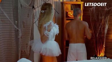 Kayla Green Crazy Halloween Sex With Big Dick Masseur - LETSDOEIT