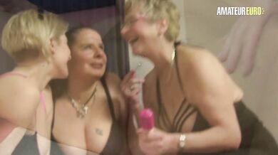 BBW Granny Gets Her Pussy Licked & Fingered by Teen - AMATEUR EURO