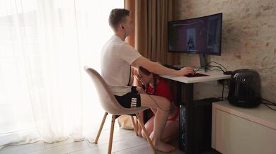 I wanted to FUCK HIM and did it while he was playing (and he didn’t mind)