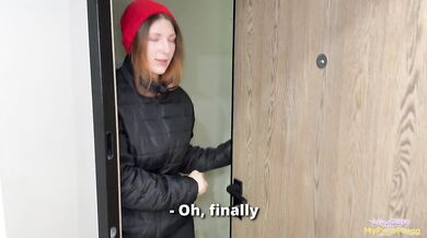 Teen delivery girl lost my order, and she gave me "BIG BONUSES" as compensation
