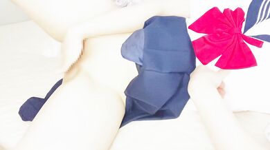 School girl in a sailor suit masturbates with finger masturbation Good My pussy is broken