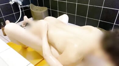 ホテル②パイパンで剃毛してから初めてのローションプレイHotel play part 2 First lotion play after shaving with shaved pussy