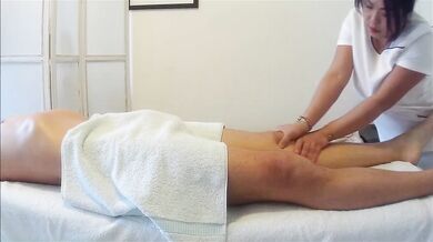 Perfect Asian massage parlor with handjob