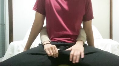 Massive ejaculation with hand job from girlfriend in personal shooting
