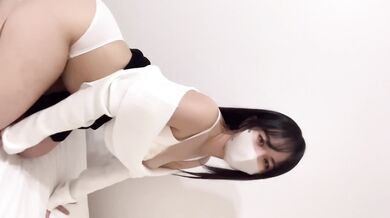 ミニスカート清楚ギャルのオナニー(素人/個人撮影/デカ尻/巨乳/Gカップ/乳首/お尻/ディルド/バイブ/着衣/むちむち/美女/かわいい/可愛い/日本人/スマホ自撮り/Japanese/asian