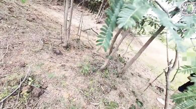 Thai Teen Amateur Outdoor Fuck – POV Creampie In Nature