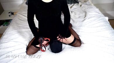 Madame Teeze - Mummified Smother and Breathplay