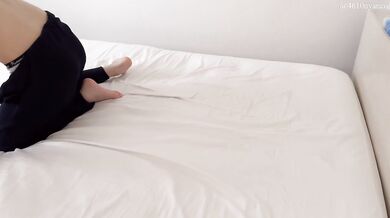[Married woman individual shooting] After having sex while hitting the vibrator, masturbate and while getting sweaty. Frustrated nasty wife (amateur Japan couple