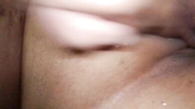BAGONG SHOWER AKO TARA KAININ MO ANG MALAKI KUNG PUSSY, NAHORNY NA AKO FUCK ME.