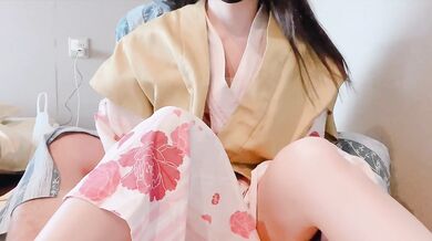黒髪ロングのお姉さんがヤリチン男のペニスで感じまくり