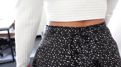 Treasurepassion Up skirt at the office