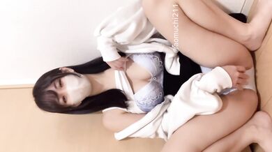 When I masturbated with the crab crotch, there was a lot of white juice on the vibrator (amateur individual shooting/ nipple / big / big ass / underwear / M-shaped spread legs / beauty / cute / Japan / selfie / Japanese