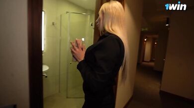 Hotel manager girl apologize for bad service