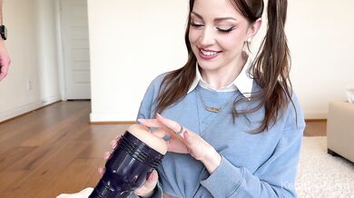 Unboxing And Toy Review: The 'Bare Grip' Fleshlight by Kera Bear