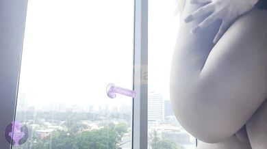 Pinay Kinantot sa Harap ng Maraming Tao sa EDSA MANILA