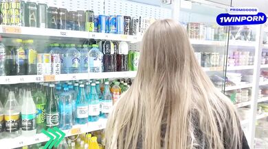Russian beauty gave herself for an energy drink