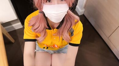 女大学生勤工俭学送外卖，不小心打翻客人东西被威胁肉偿无码