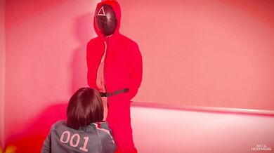 Squirt Game - Bella Hentaigirl