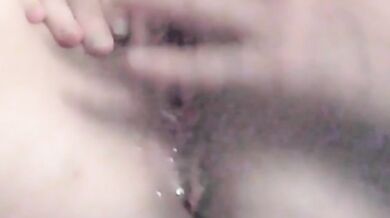 ITALIAN MOM HAS GOT A DRIPPING WET PUSSY READY TO ORGASM